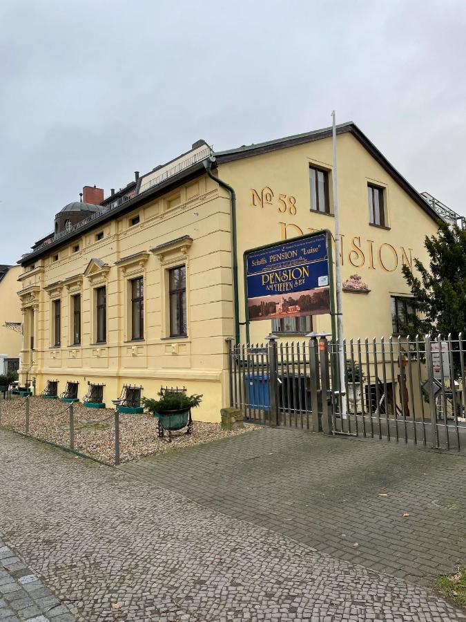 Hotel Pension am Tiefen See Potsdam Exterior foto