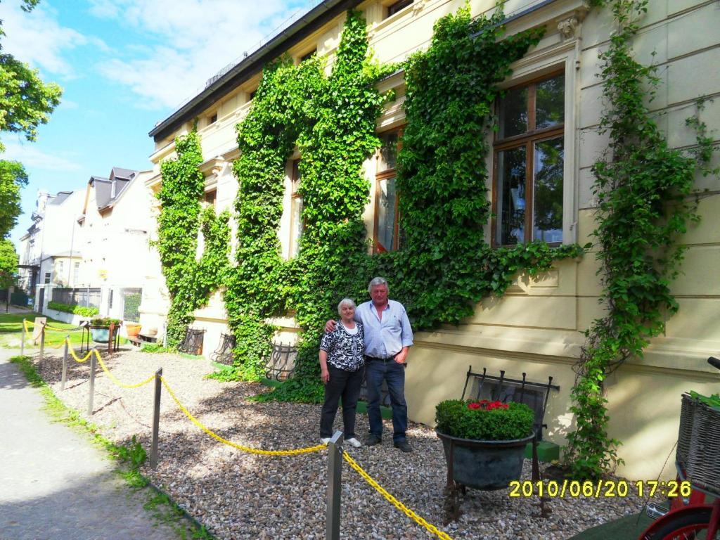 Hotel Pension am Tiefen See Potsdam Exterior foto